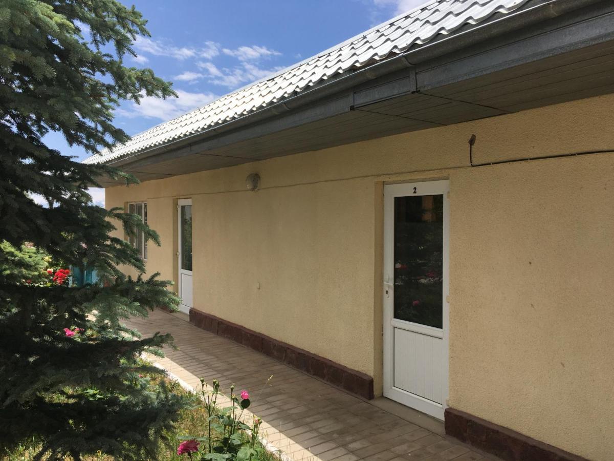 Hotel Эдем Czołponata Zewnętrze zdjęcie