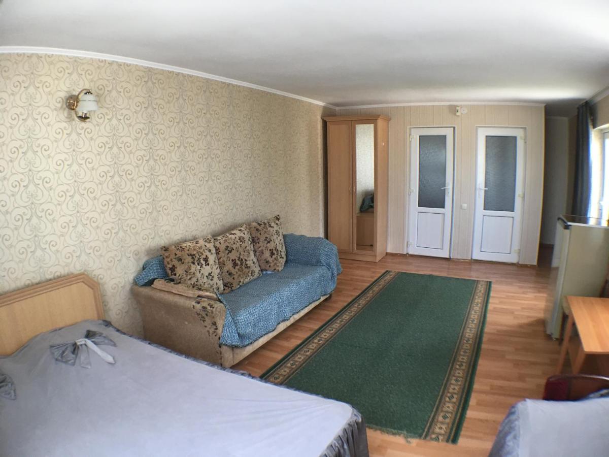 Hotel Эдем Czołponata Zewnętrze zdjęcie