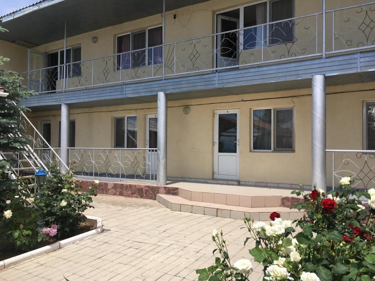 Hotel Эдем Czołponata Zewnętrze zdjęcie